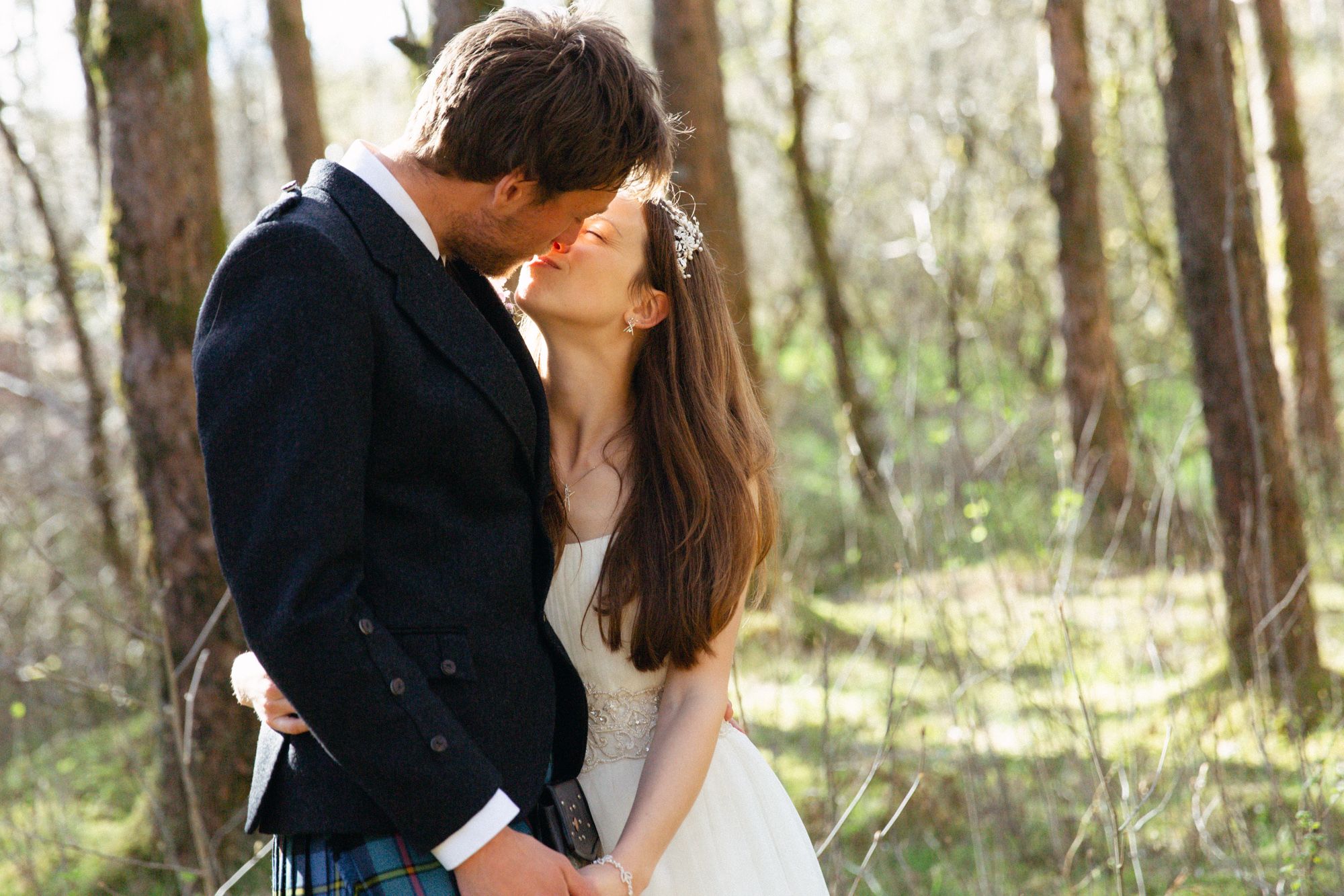 Perthshire wedding couple in Strathfillan forest