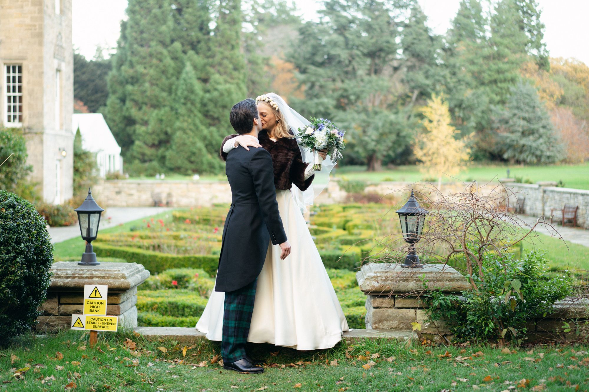 Elegant autumn wedding at Carberry Tower garden