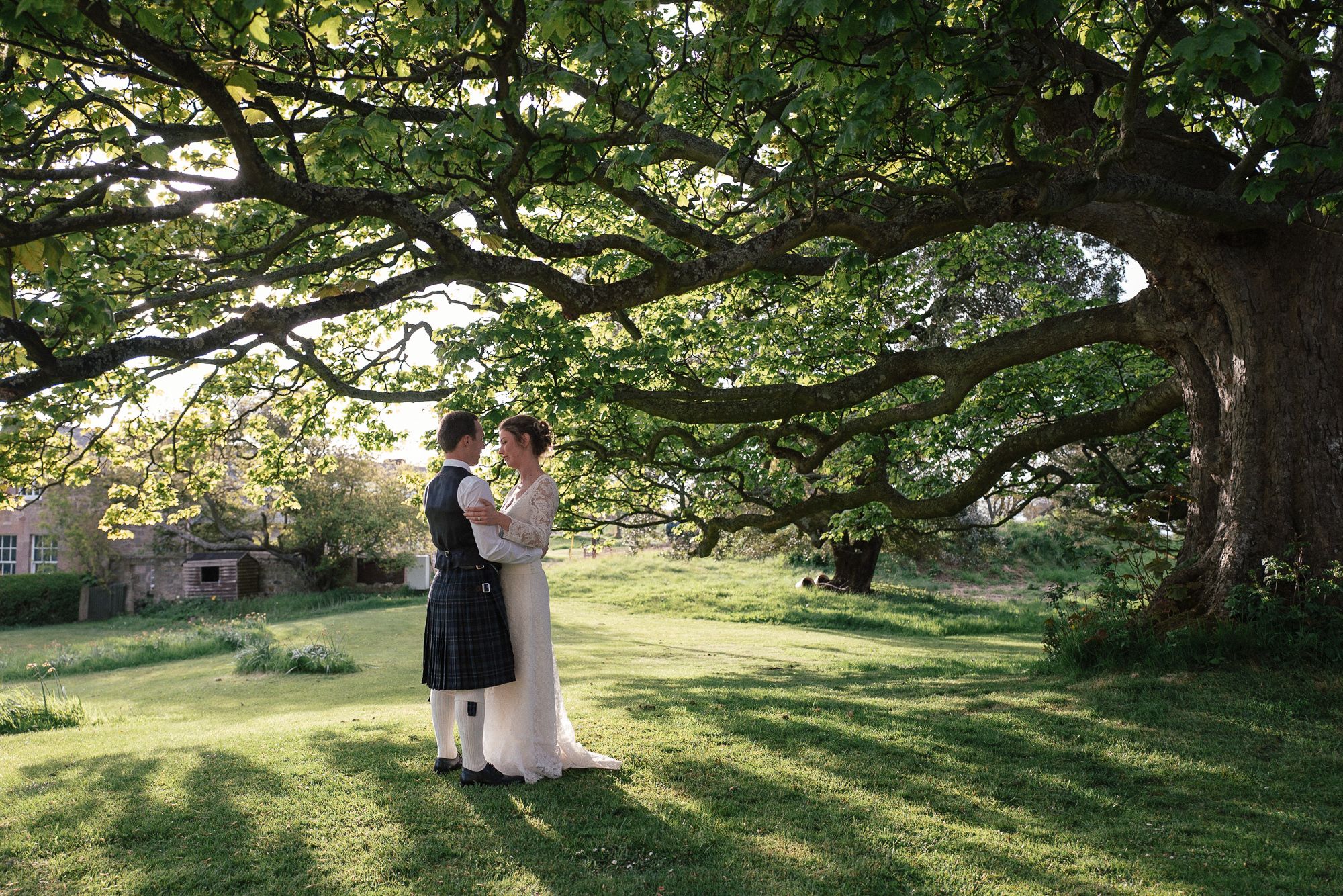 Bride and groom couple shoot on the grounds of Dunglass Estate