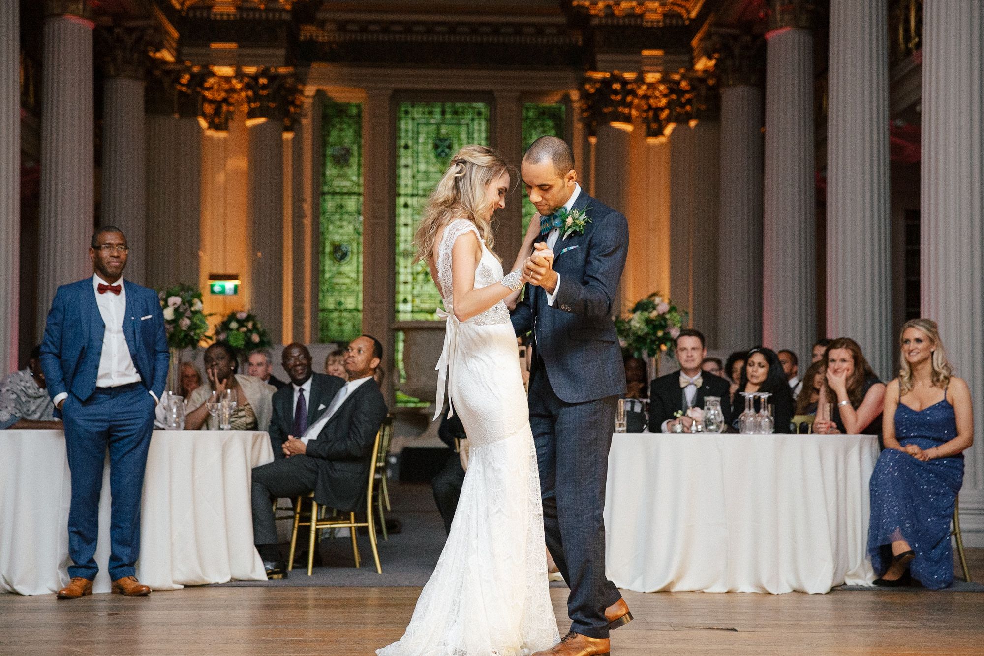 Signet Library wedding bride and groom first dance