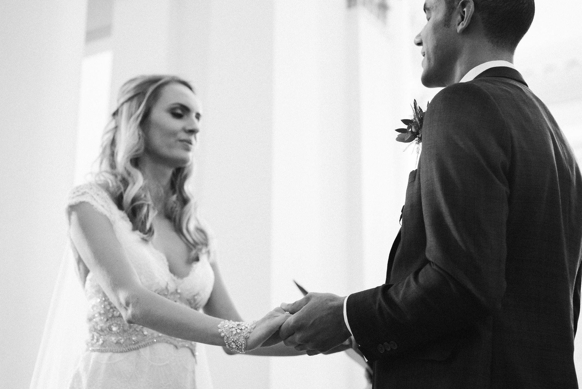 Signet Library wedding bride and groom wows intimate moment